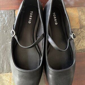 Torrid Black Mary Jane flats size 11WW